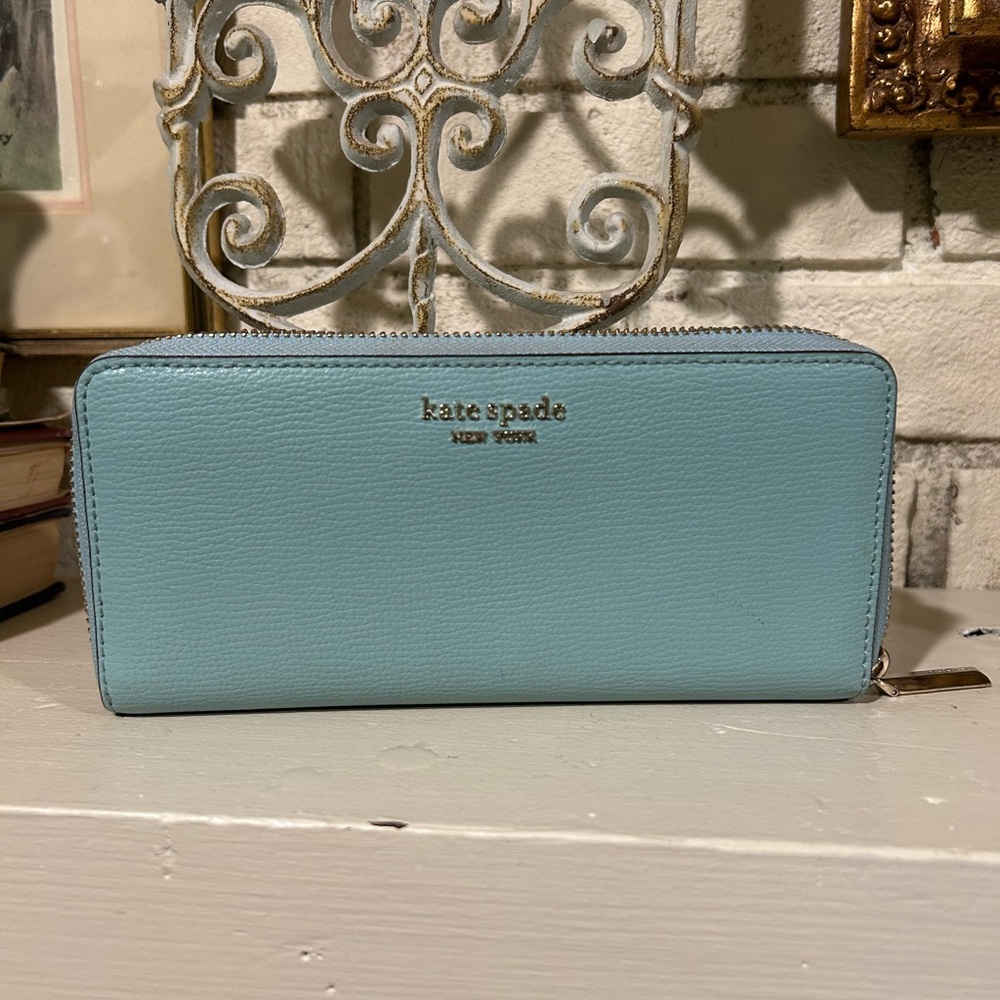 Kate Spade Blue Continental Wallet Sleek Design